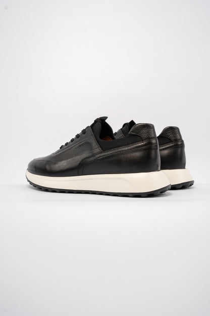 BLACK TIMELESS SNEAKER