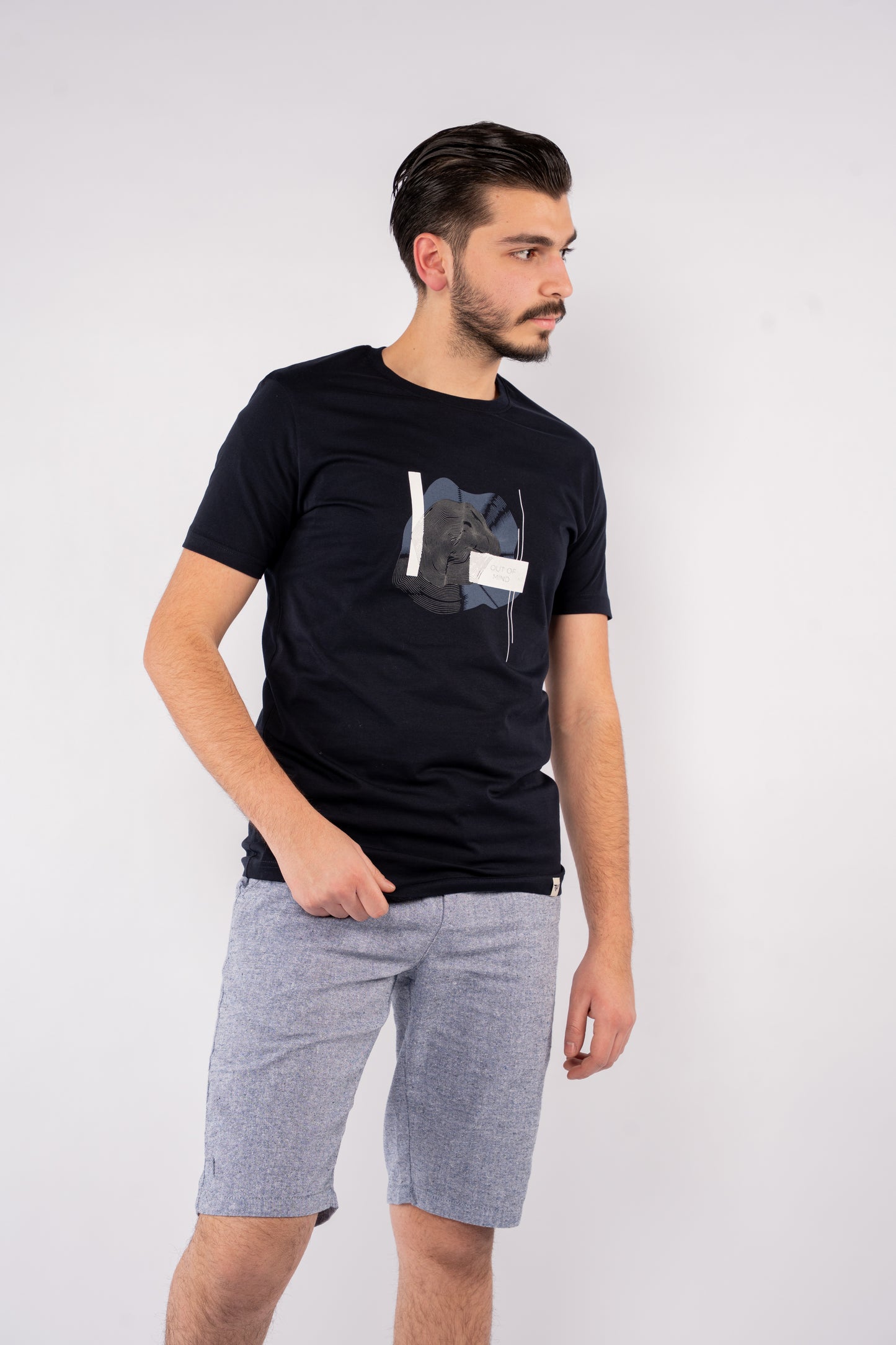 NAVY PATTERNED TSHIRT